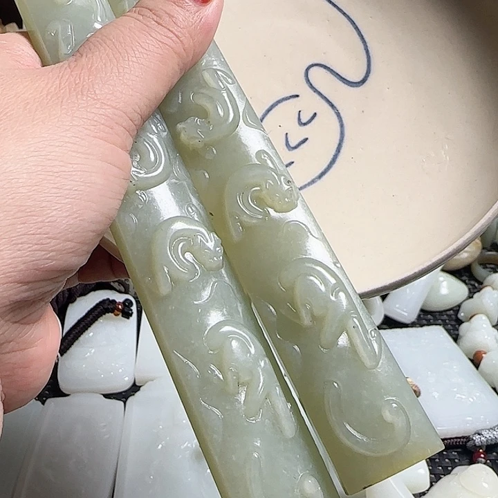 传***奇瓷片新号开播挂件一个