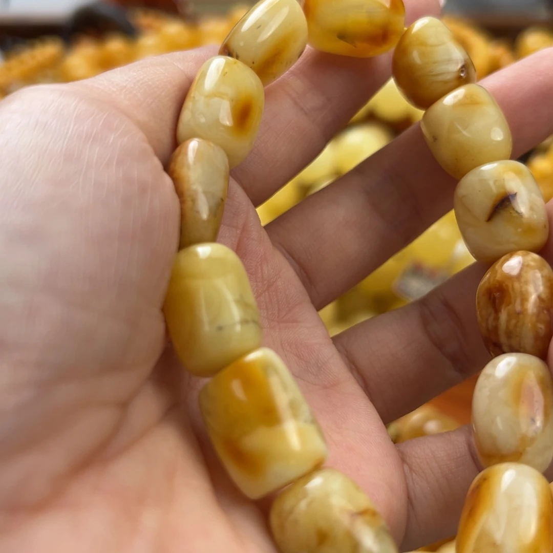 未镶嵌琥珀珠宝奇石