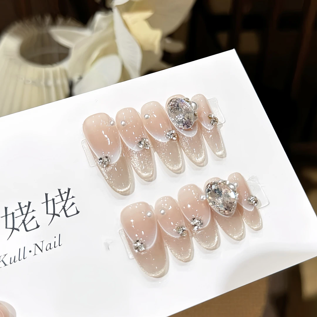 【白露】Kull·库姥姥轻奢系列Nail 纯手工高级感爆闪猫眼穿戴美甲
