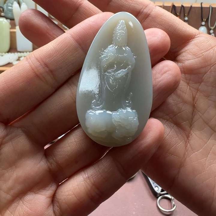 和田玉未镶嵌颈饰且末文殊