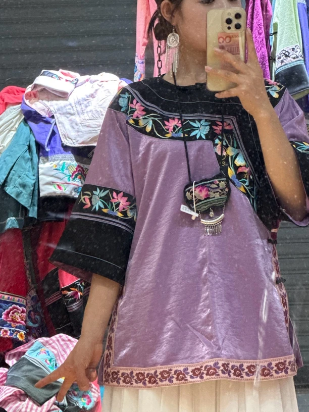 上衣复古领圈小花棉布提花