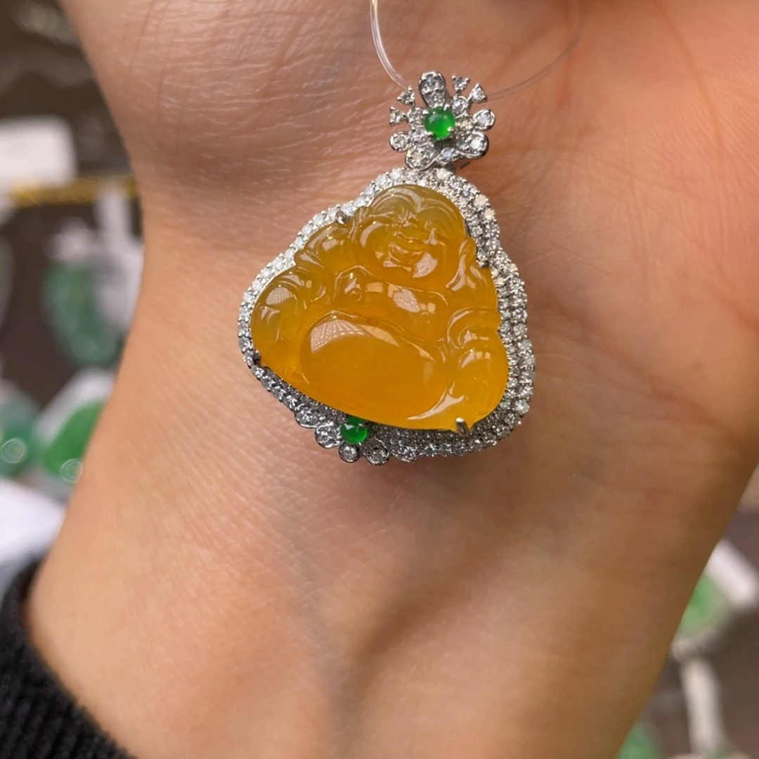 翡翠18K金镶嵌颈饰