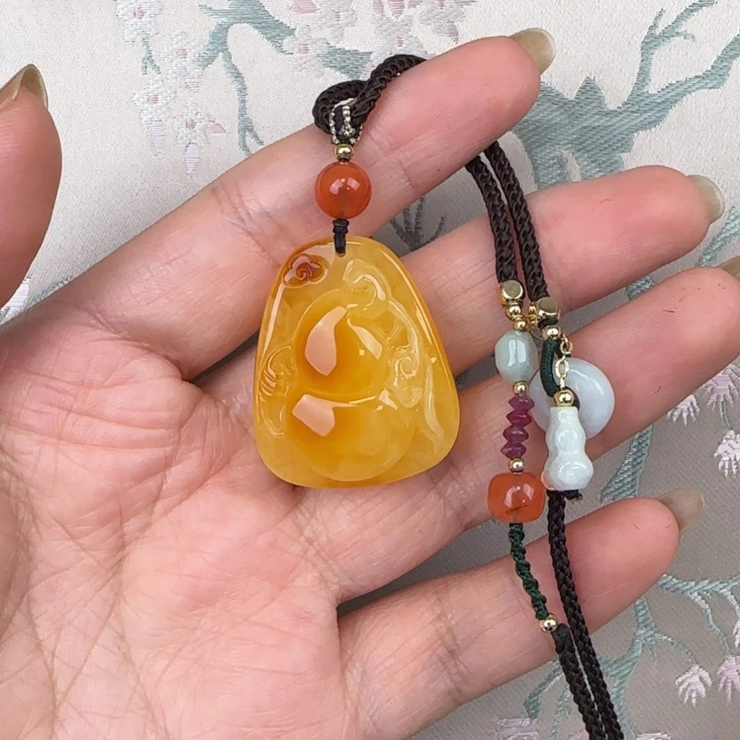 蜜蜡吊坠(赠链)未镶嵌