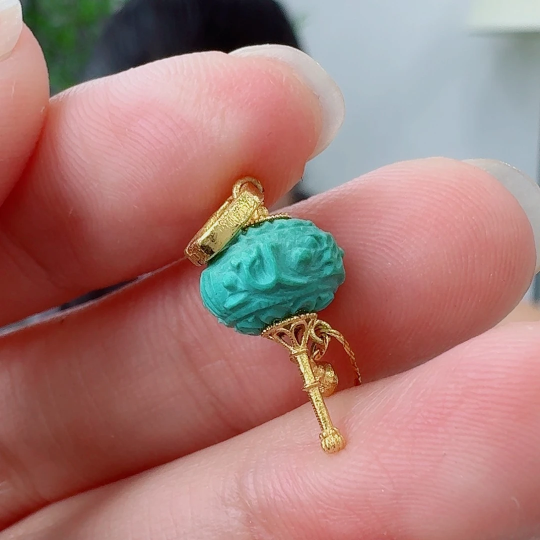 18K金镶嵌绿松石珠宝奇石