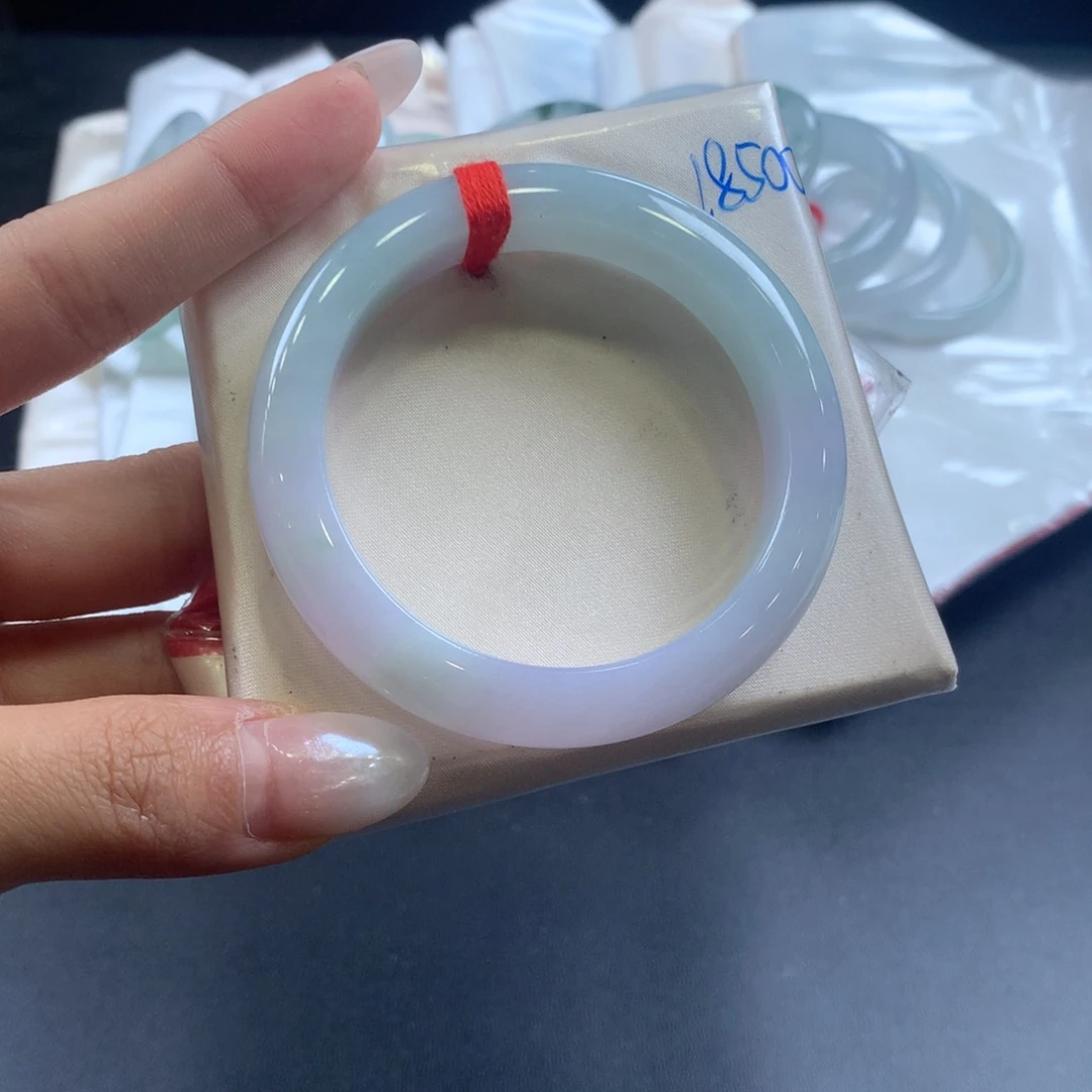 翡翠未镶嵌手镯51圈口