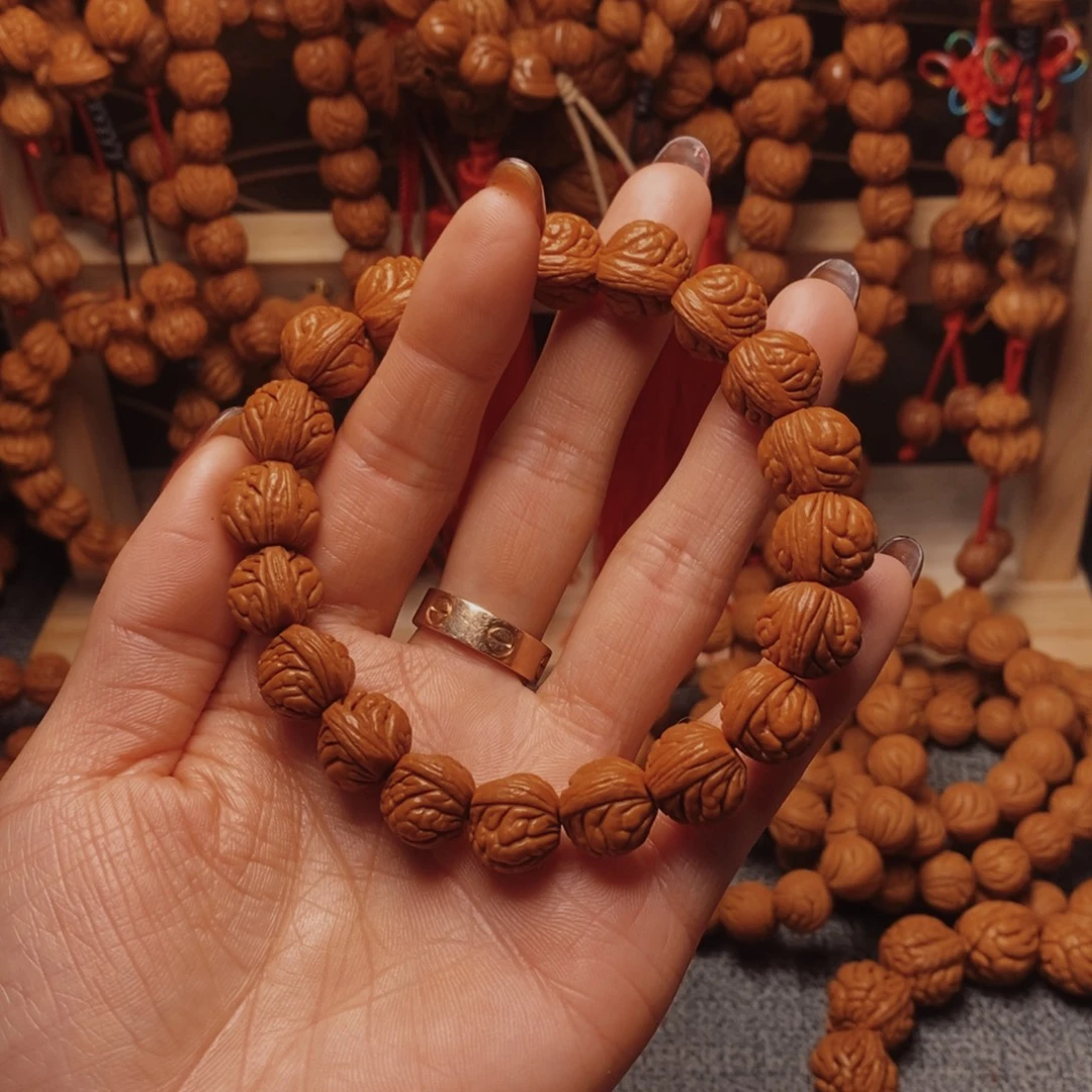 桃核吊坠龙纹桃枭