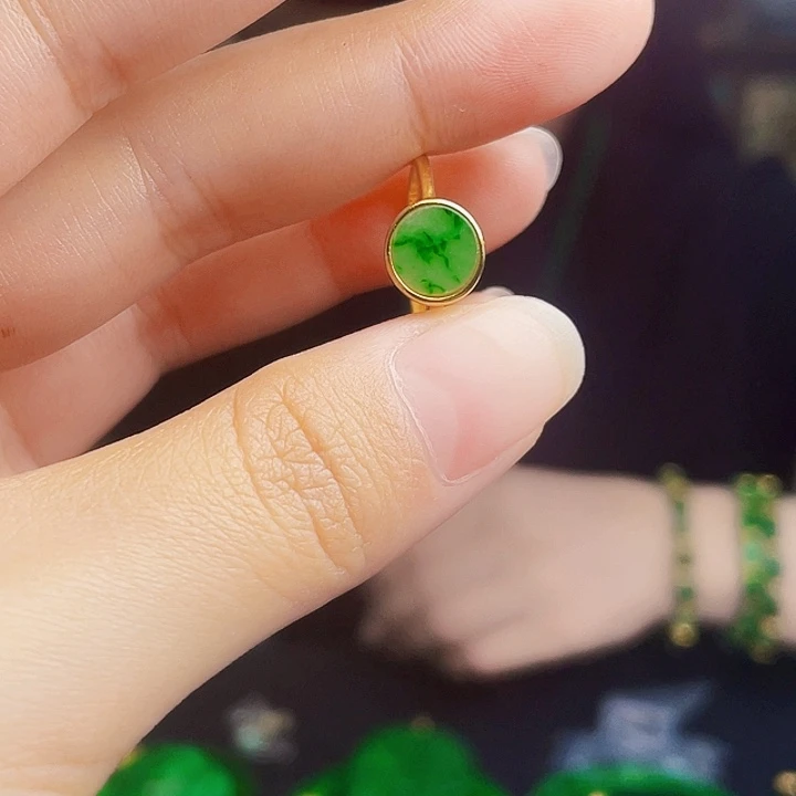 翡翠银S925镶嵌颈饰多样性