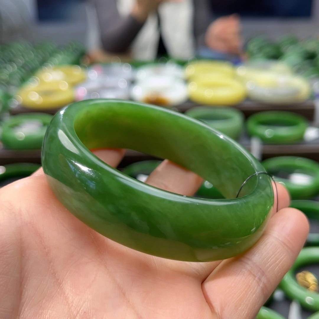 和田玉（碧玉）手镯未镶嵌