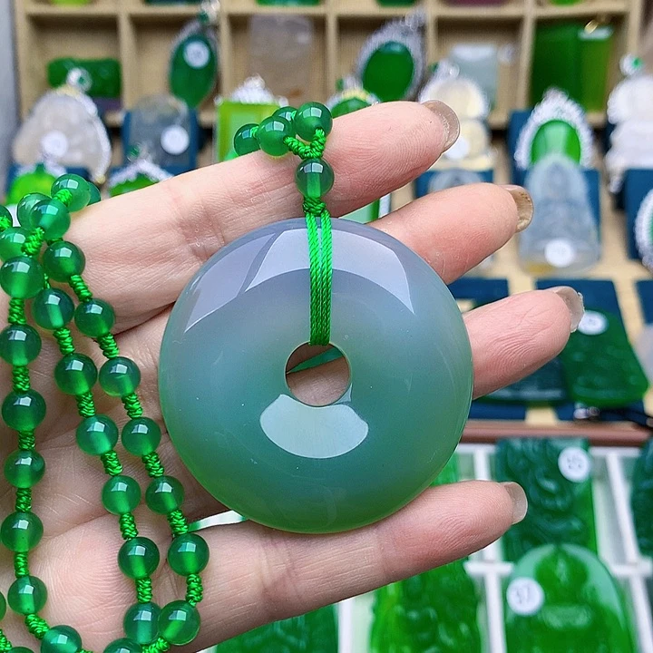 玛瑙/玉髓吊坠未镶嵌