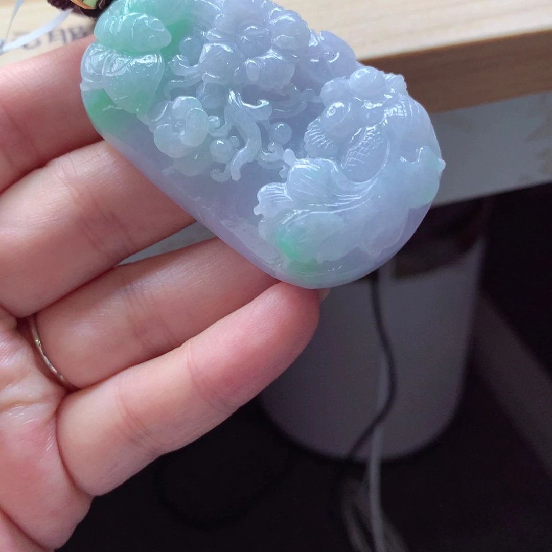 翡翠未镶嵌颈饰吊坠