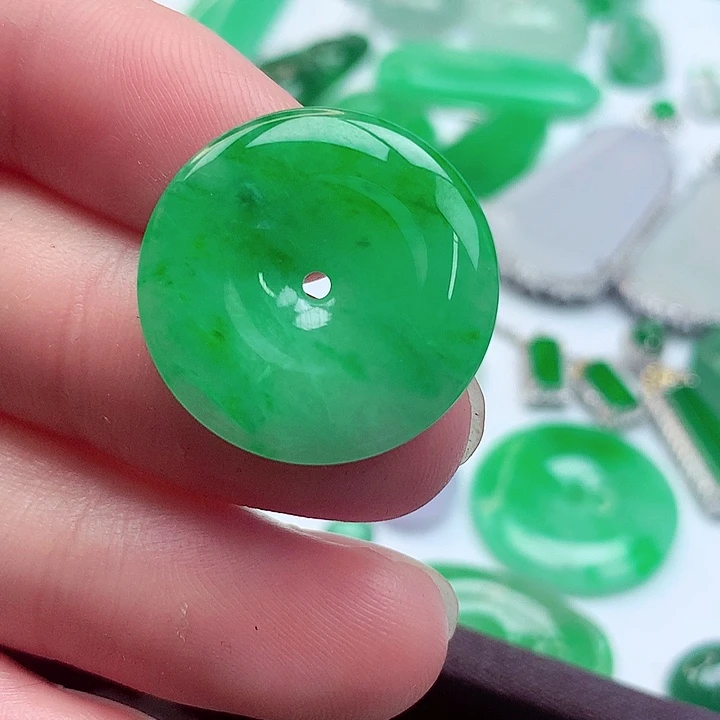 翡翠未镶嵌吊坠(不含链)平安扣