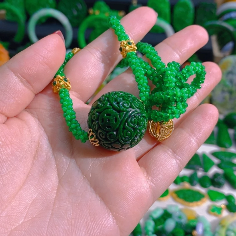 【闪购商品】翡翠未镶嵌颈饰吊坠