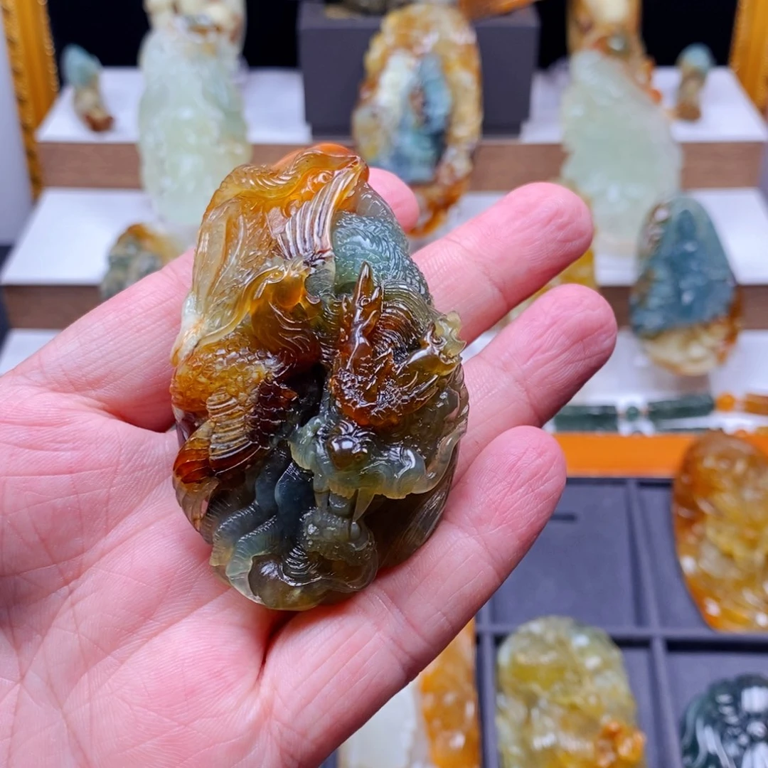 蛇纹石玉未镶嵌颈饰格****界