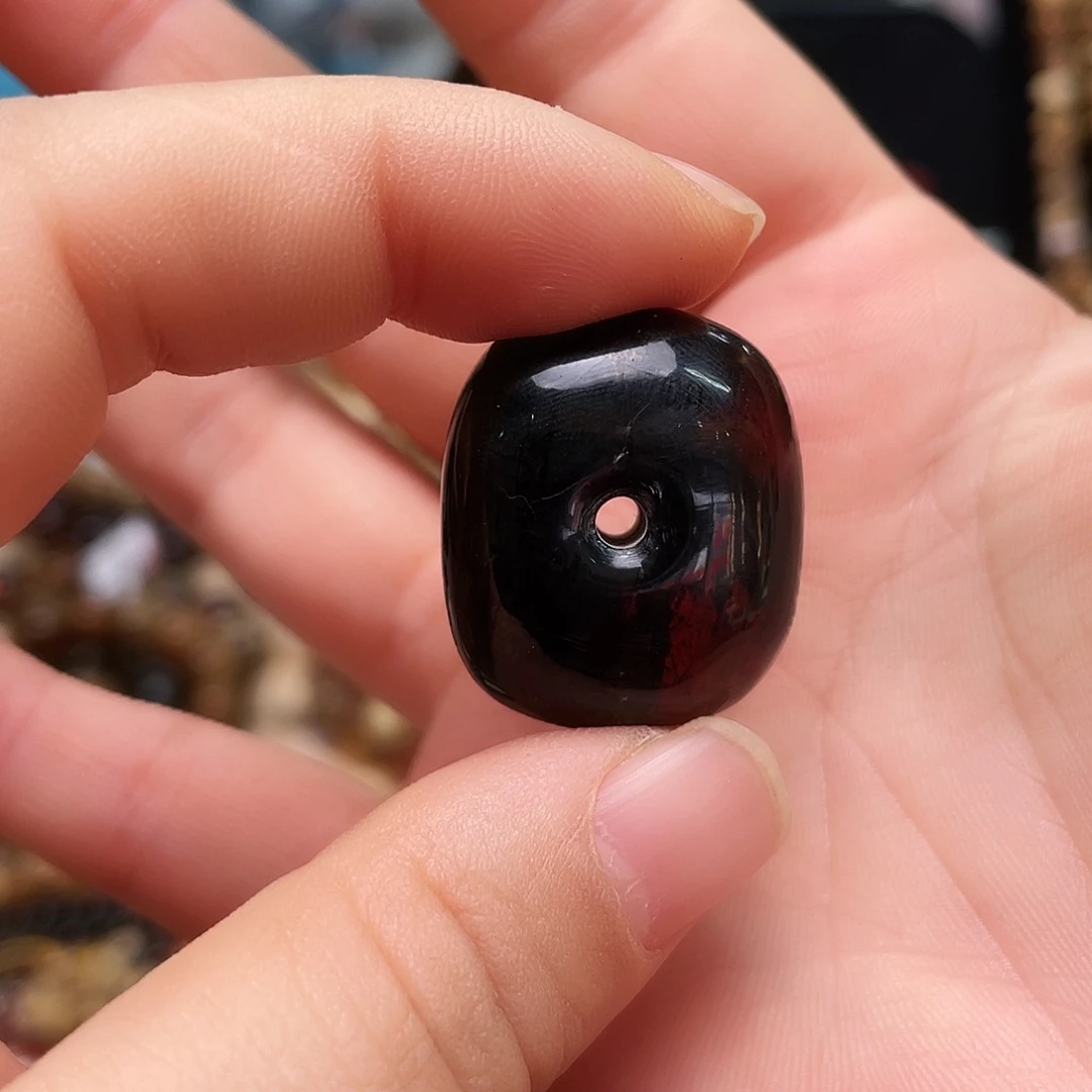 琥珀裸石未镶嵌大