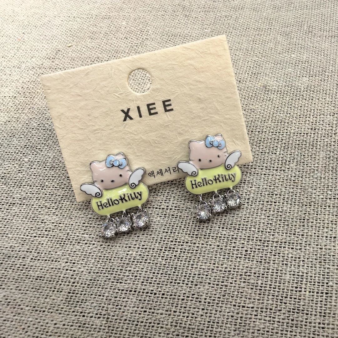 F194粉色天使小KT猫咪闪闪耳钉耳饰