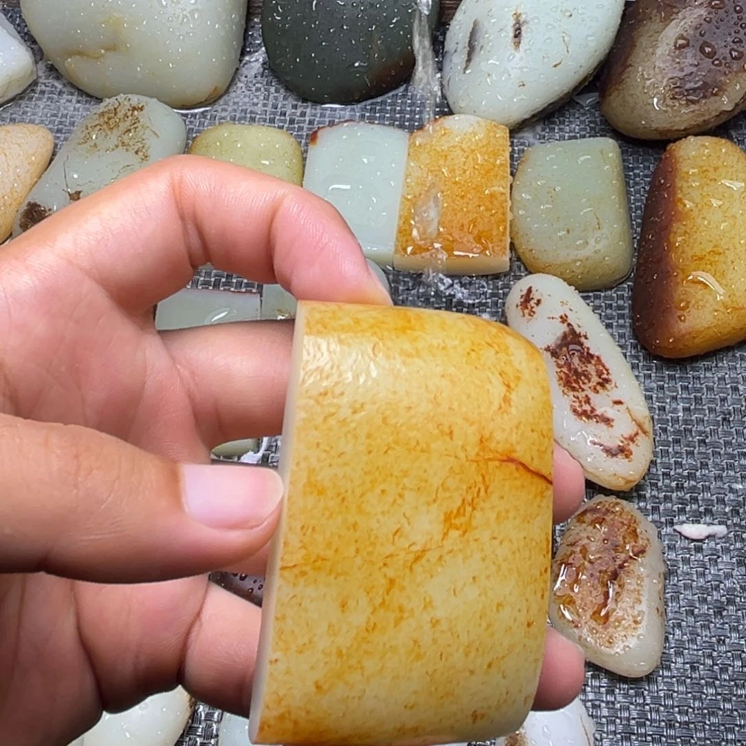 未镶嵌和田玉定制和田玉心****…