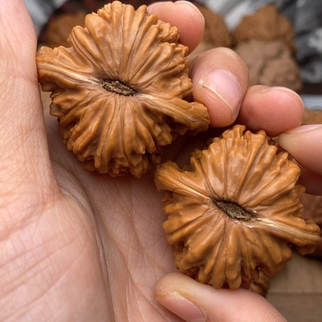 把件文玩核桃325号42楼