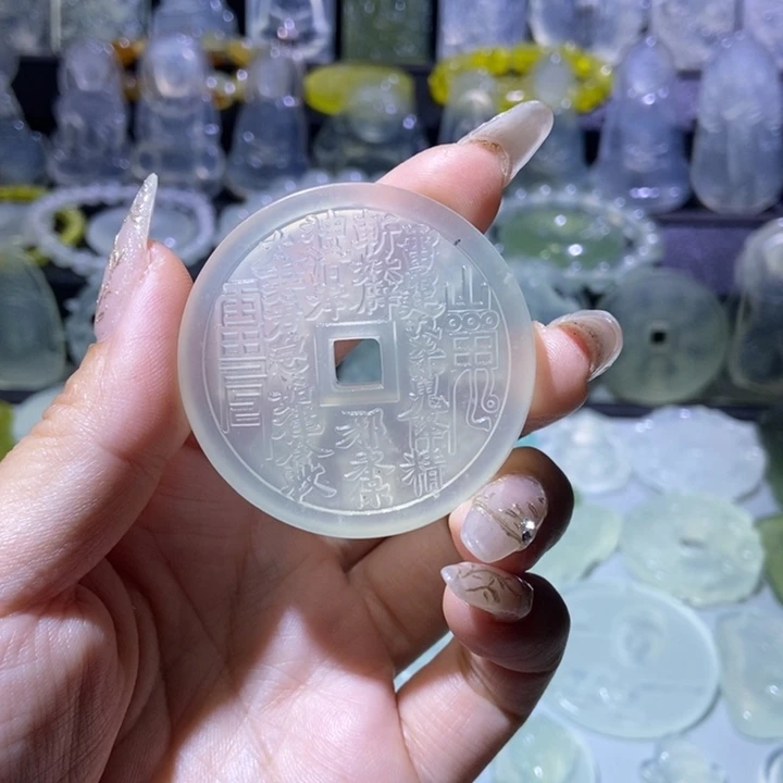 岫玉未镶嵌吊坠吊坠