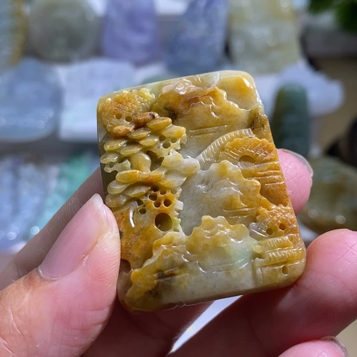 【闪购商品】颈饰未镶嵌翡翠山水