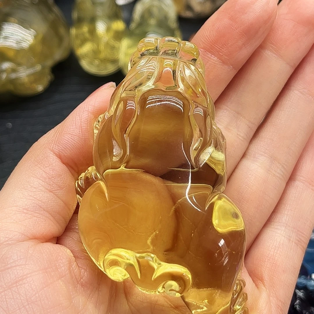 水晶颈饰未镶嵌依*