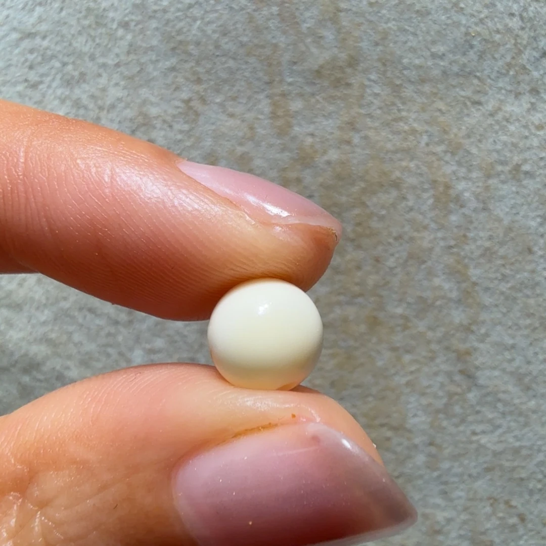 蔡***m琥珀未镶嵌裸石专拍