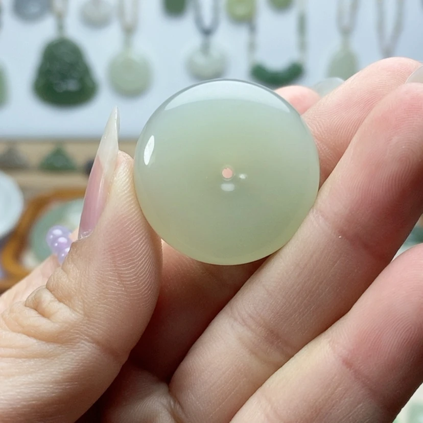 【闪购商品】颈饰未镶嵌和田玉