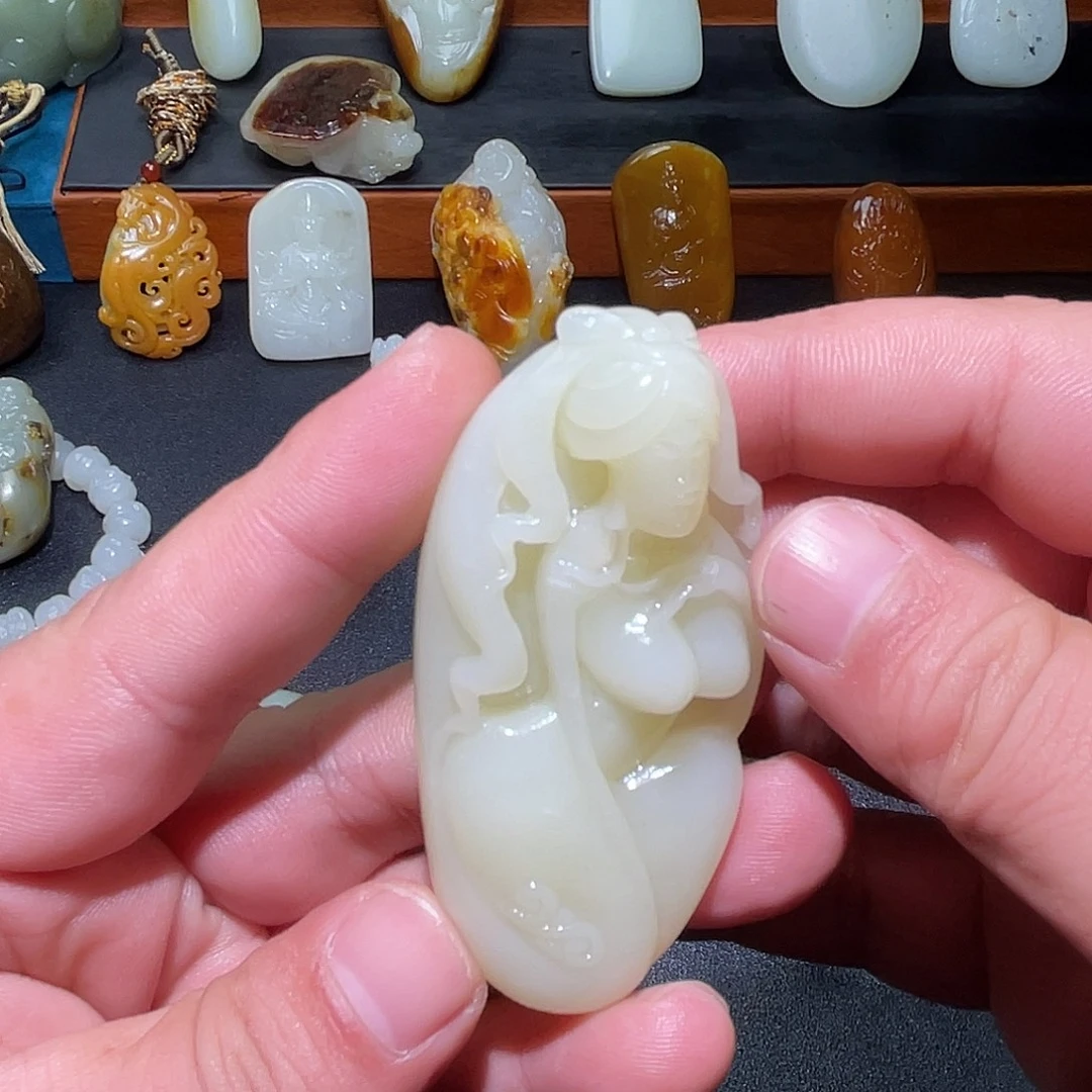 和田玉未镶嵌挂件