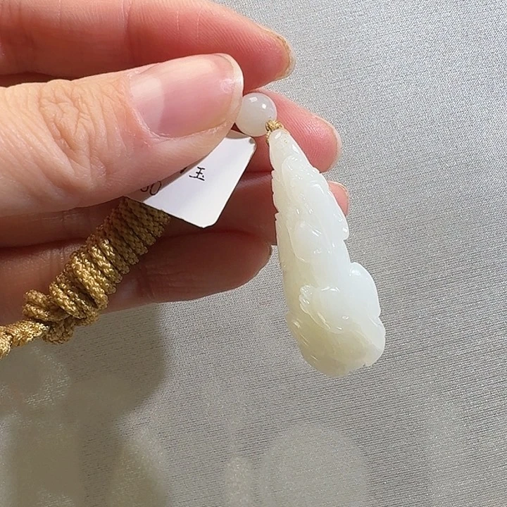 和田玉颈饰未镶嵌米达9.6g