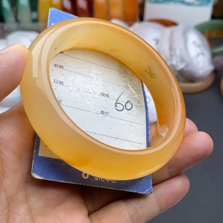 石英质玉未镶嵌手镯