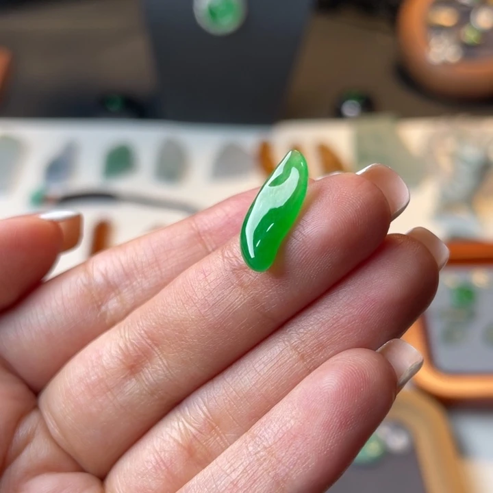 未镶嵌定制翡翠门*门裸石