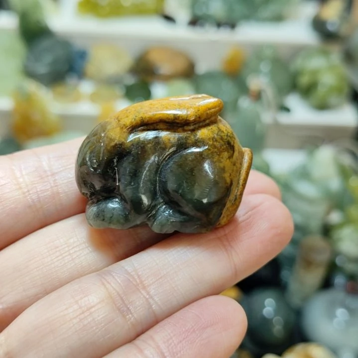 岫岩河磨玉（透闪石质玉）挂坠款式未镶嵌