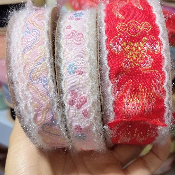 毛边刺绣三色各10码