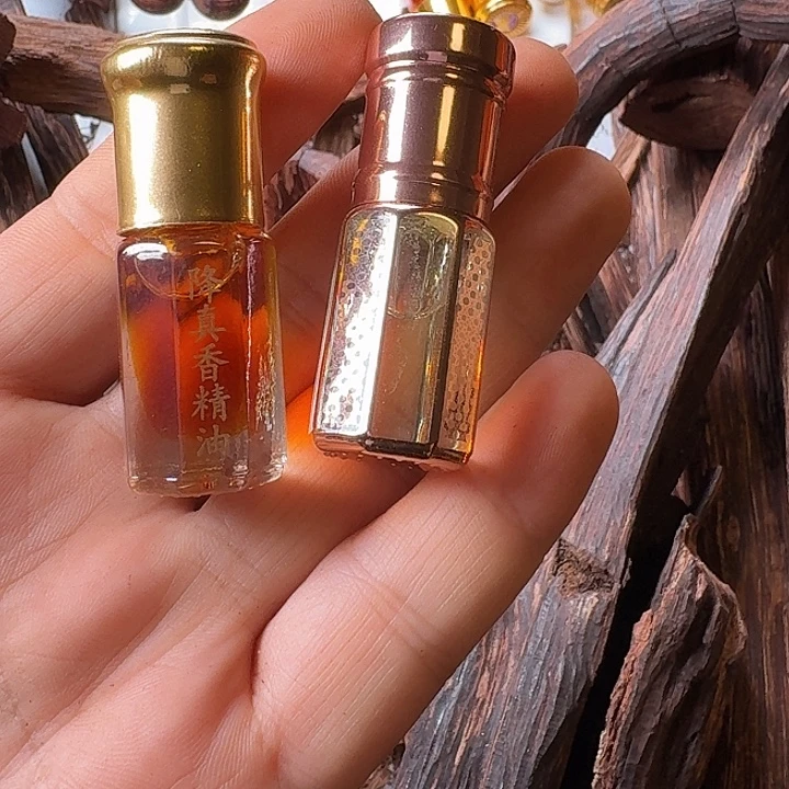 两瓶海南精油各一瓶