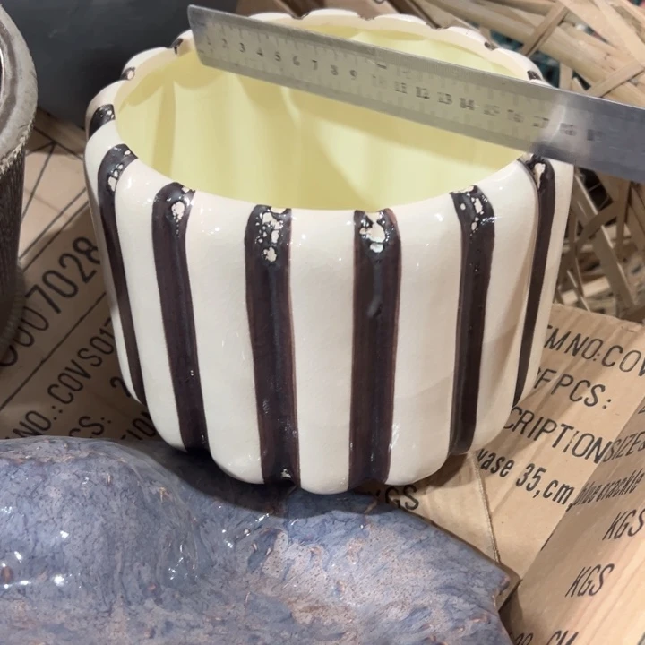 陶瓷花瓶摆件外贸出口微瑕捡漏高14口17公分微瑕上釉不均