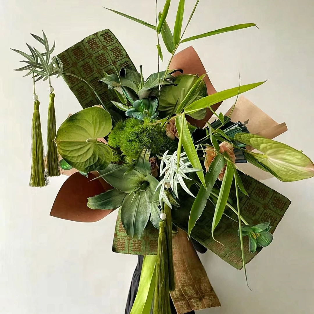 【游心偏鸿】国风小众定制设计师款绿色系混搭鲜花束（需提前预定）送老师长辈父母花店送花上门绿玫瑰