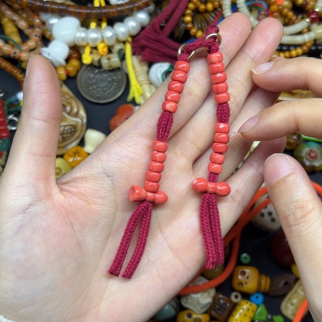 只买单纯的吊坠，没带链子，属的性质。无