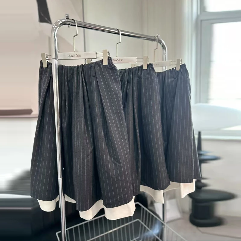 FIZZFLY | 设计师25春季新品日系竖条纹早春灰色松紧腰半裙