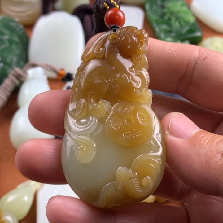 未镶嵌和田玉挂件