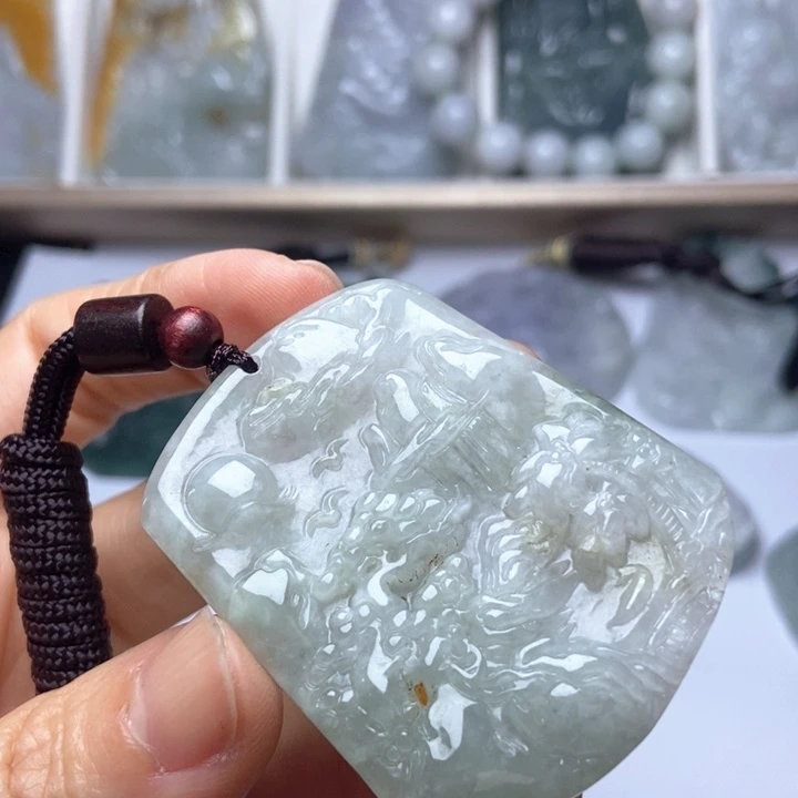 翡翠未镶嵌挂件翡翠