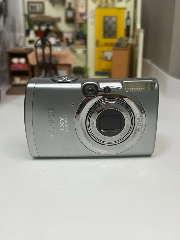 95新 Canon/佳能 ixus800,600万像素，4倍光学变焦