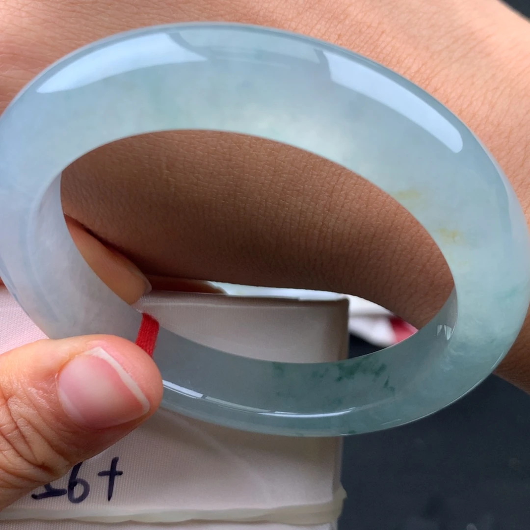 翡翠未镶嵌手镯冰飘花起光完美