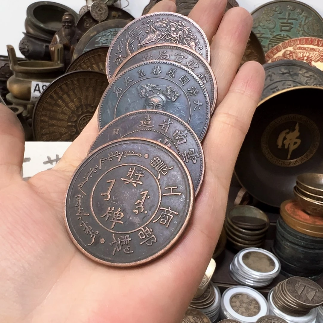 金属复古风格摆件