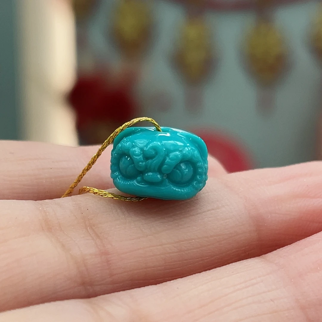 绿松石颈饰未镶嵌