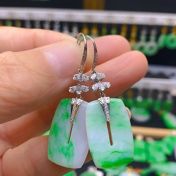 翡翠耳饰18K金镶嵌耳坠
