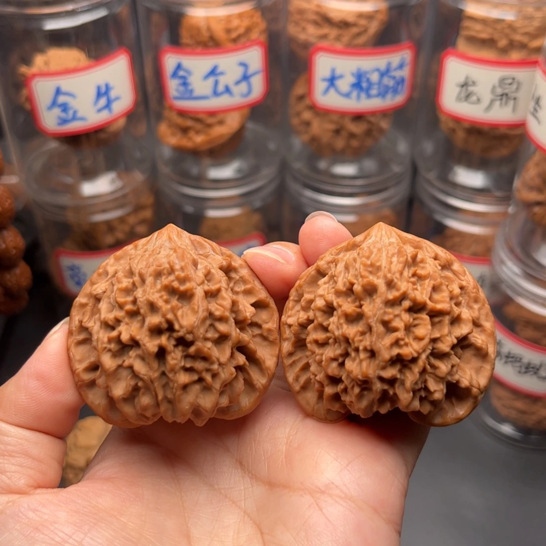 文玩核桃把件46老树满天星