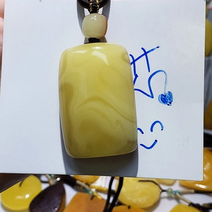 定制琥珀未镶嵌蜜蜡