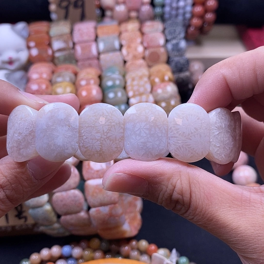 硅化珊瑚（珊瑚玉）手牌未镶嵌27