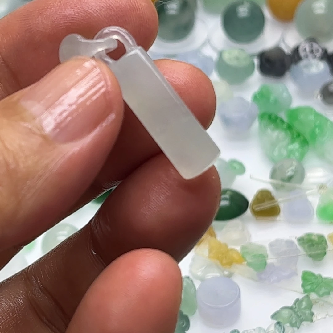 定制翡翠未镶嵌牌