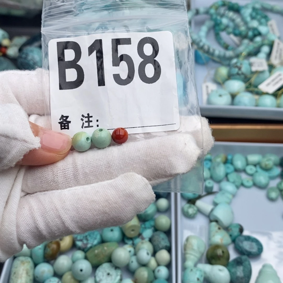 未镶嵌卡7圆珠一对南红玛瑙