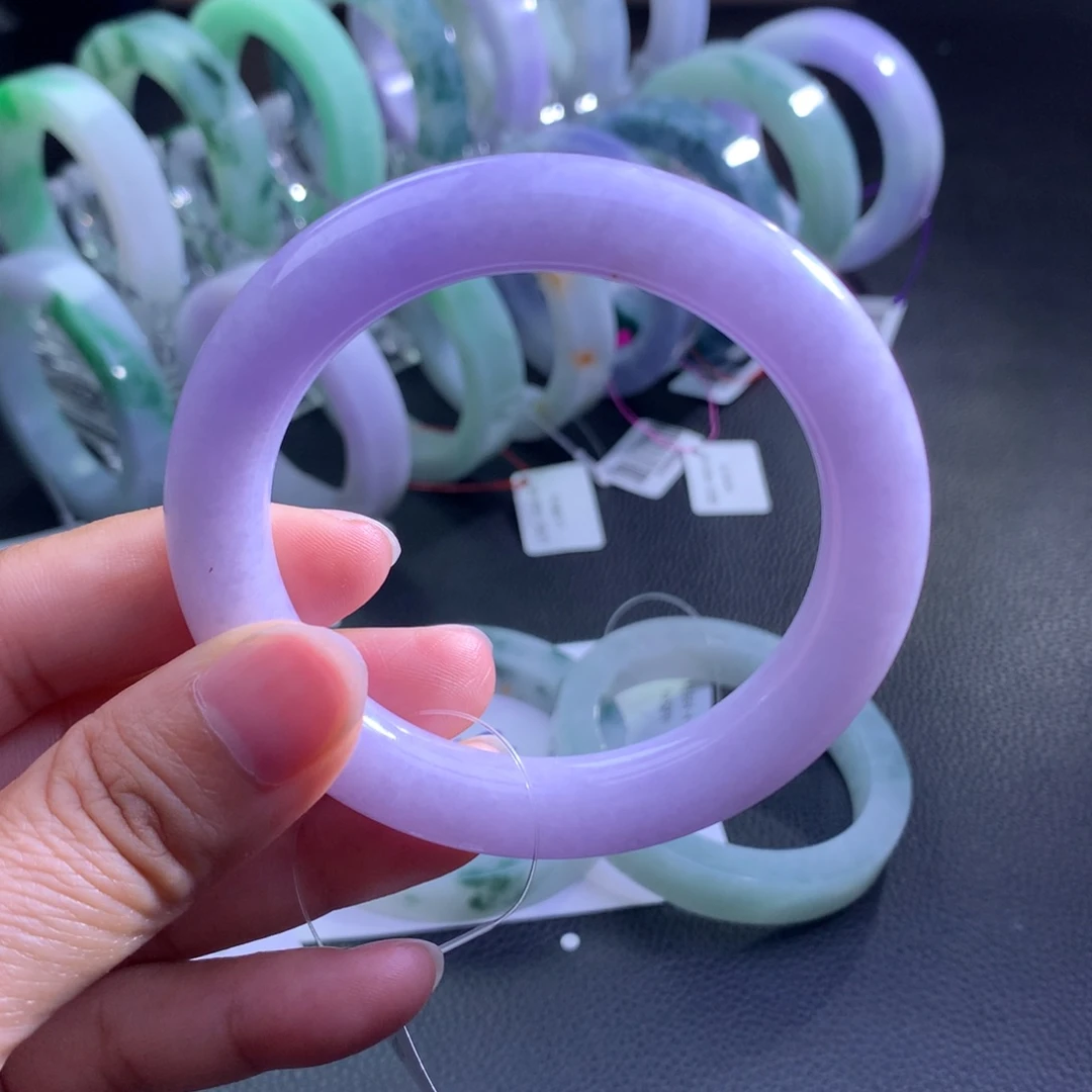 定制翡翠未镶嵌翡翠手镯